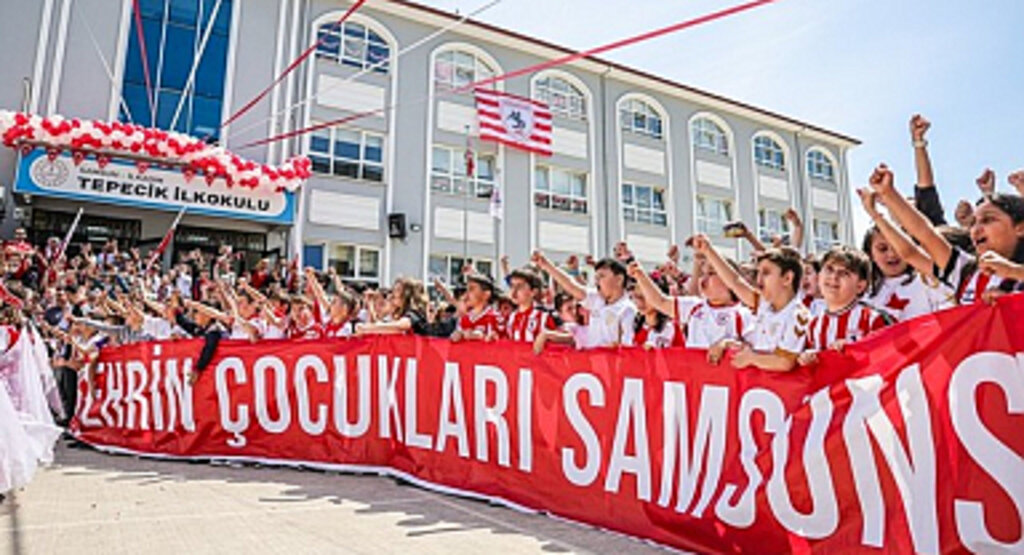 Bu Şehrin Samsunsporlu Çocuklarından Futbolculara Sevgi Seli!