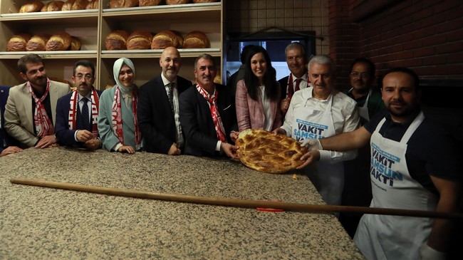 Başbakan Yıldırım Samsun Pidesi Yaptı!
