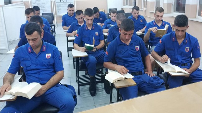 Jandarmadan Samsun’da Kitap Okuma Etkinliğine Destek!