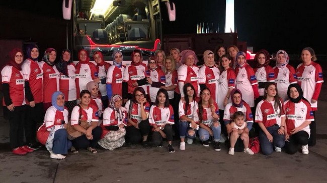 AK Kadınlardan Büyük Kongreye Samsunspor Formalı Çıkarma!