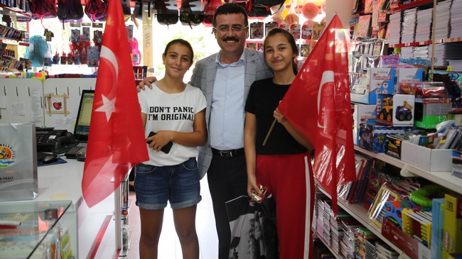 Başkan Taşçı, ‘Türk’ün Bayramı Bayraksız Kutlanmaz’!