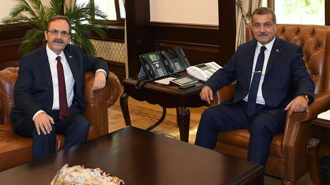 Zihni Şahin, ‘İşbirlikçi Anlayış Milli Olamaz’!