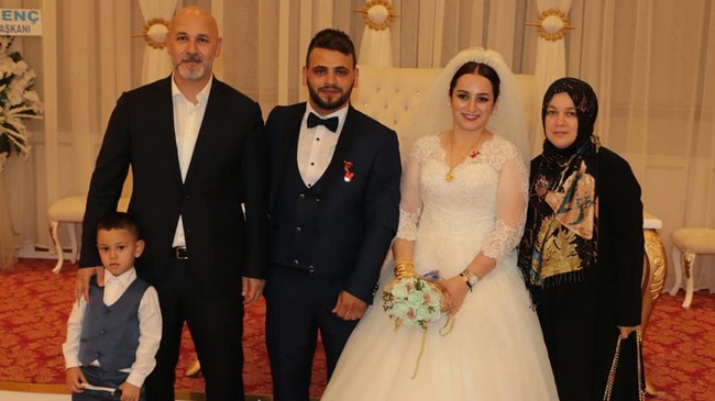 Başkan Karaduman Yeğenini Evlendirdi!