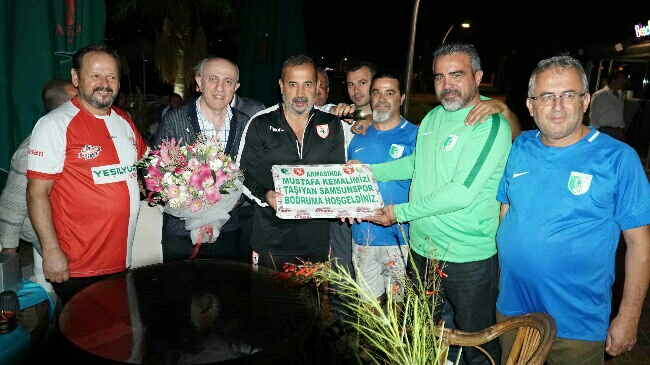 Samsunspor, Bodrum'da Çiçeklerle Karşılandı!