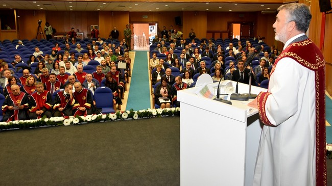 OMÜ’de 155 Akademisyen Biniş Giydi!