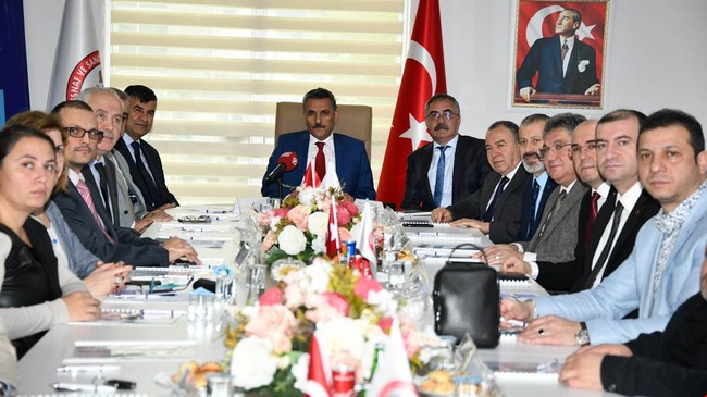 Vali Kaymak; 'Ortak Akıl İle Çözüm Gelecektir'!