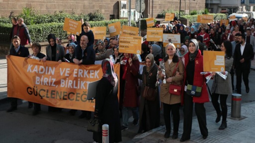 AK Parti, Samsun’da Kadınlar İçin Yürüdü!