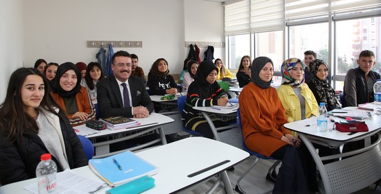 Etüt Merkezi Gençleri Üniversiteye Hazırlıyor!