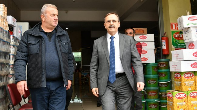 Başkan Zihni Şahin, Gıda Borsası Esnafını Ziyaret Etti!