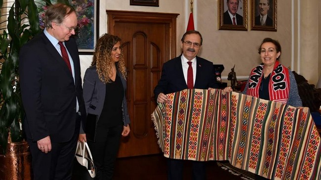 Başkan Zihni Şahin'den AB Heyetine 'Cumhurbaşkanı Erdoğan' Uyarısı!