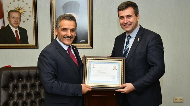 Samsunspor Eski Başkanı Adaylık İçin İstifa Etti!