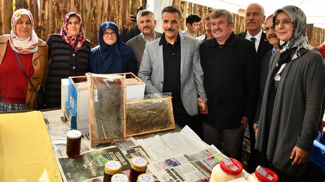 Vali Kaymak, ‘Bu Köy Ürünleri Pazarı Büyük Katkı Yapacak’!