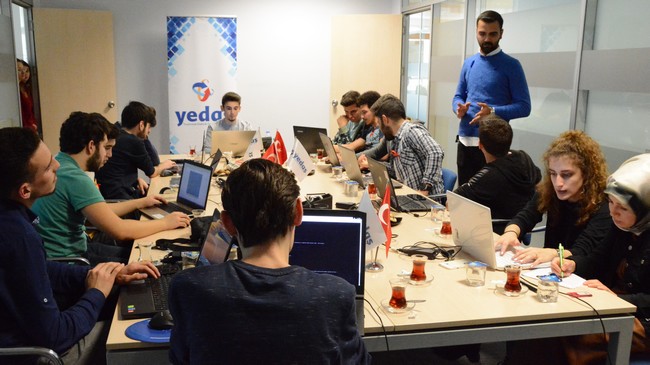 YEDAŞ, Öğrencilerle Siber Güvenlik Workshop’u Düzenledi!