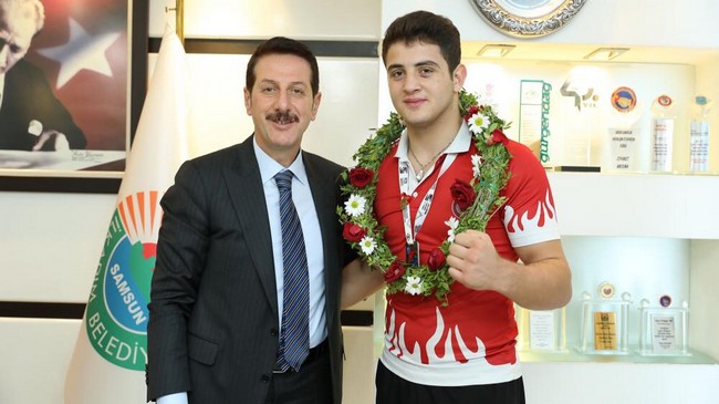 Boks Türkiye Şampiyonu İlkadım’dan!