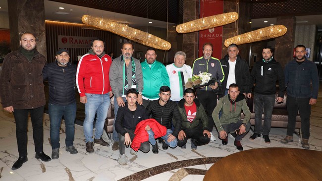 Tatangalar, Samsunspor’u Çiçekle Karşıladı!