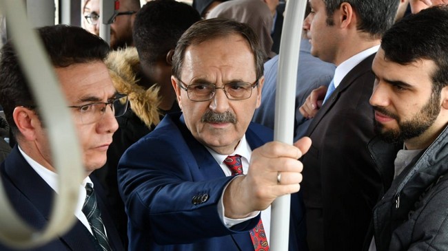 Başkan Şahin, OMÜ'ye Otobüsle Gitti!