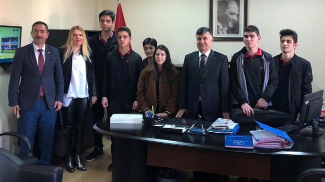 Cumhuriyet Anadolu Lisesi Öğrencileri Avcı’ya Projelerini Anlattı!