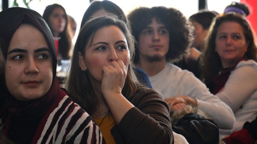 Gençlerle, Samsun’da ‘AB Sohbeti’!