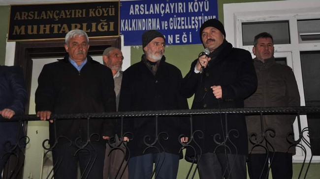 Usta’dan Aslançayırı’nda Balkon Konuşması!