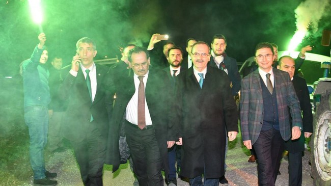 Zihni Şahin'den Atakum’un 2 Mahallesinde Gövde Gösterisi!
