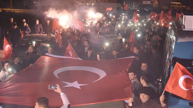 Gençlerden Togar’a Destek Yürüyüşü!