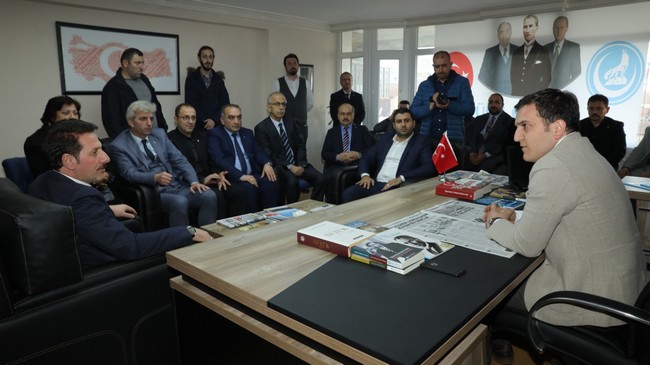 Erdoğan Tok’tan Ülkü Ocaklarına Ziyaret!