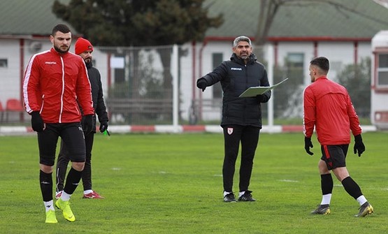 Taşdemir 5 Oyuncuyu Manisa’ya Götürmedi!