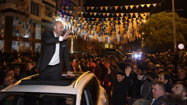 Tekkeköylü Gençlerden Togar’a Konvoylu Destek!