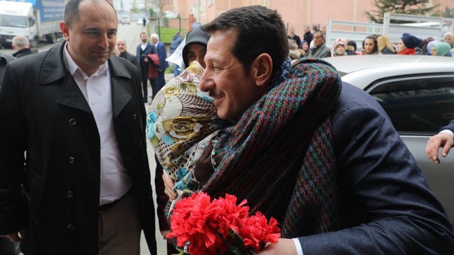 Unkapanı Erdoğan Tok’u Bağrına Bastı!