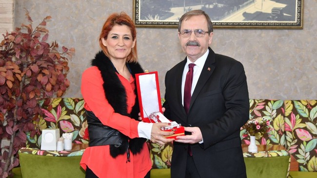 Zihni Şahin'den Büyükşehir Meclisi'ne Veda Etti!
