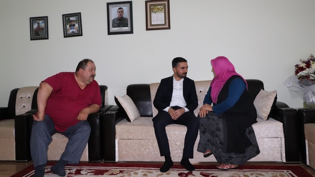Başkan Kalaycı’dan Annelere Çat Kapı Ziyaret!