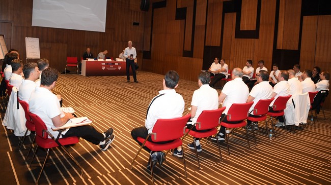 Samsunspor Teknik Menajeri Uyar’dan Teknik Adamlara Eğitim!