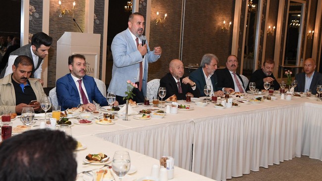 Uyanık’tan Nihat Özdemir’e Tam Destek!