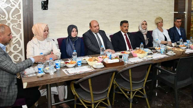Vali Kaymak Mesajını İftarda Verdi!