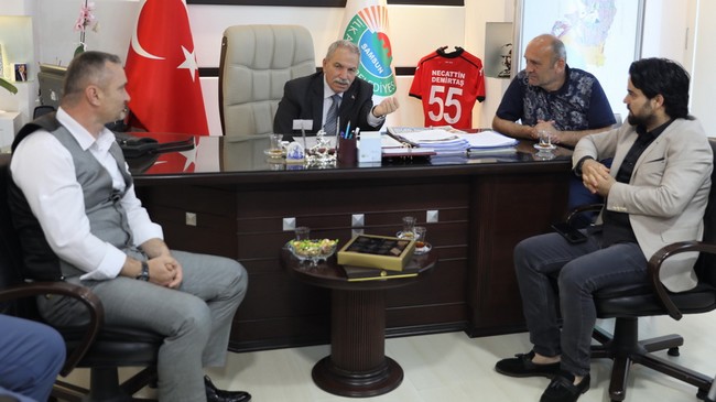 Demirtaş’tan Esnafa Destek Sözü!