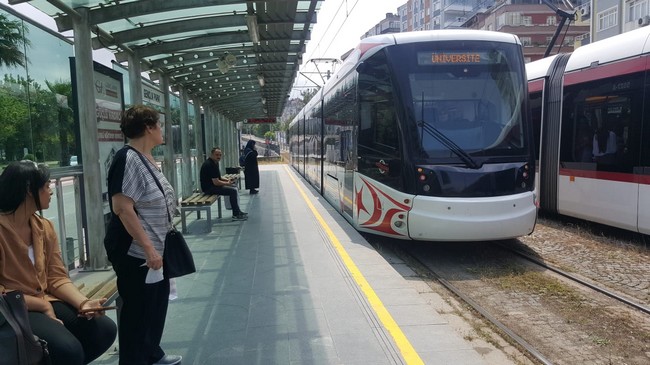 Samsun’da Tramvay ve Otobüslerde Seferler Artıyor!