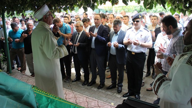 Trafik Kazasında Vefat Eden İki Kardeş Toprağa Verildi!