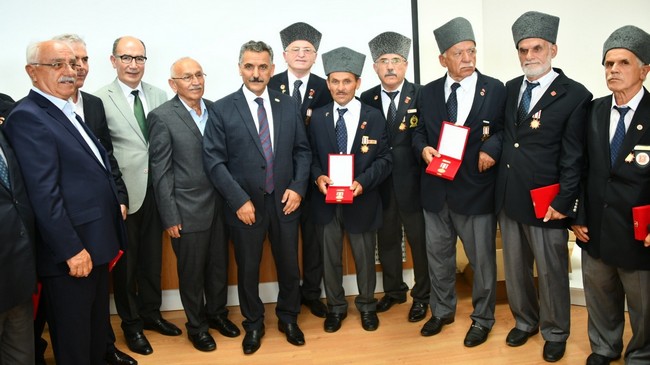 Kıbrıs Gazilerine Madalya ve Berat Verildi!