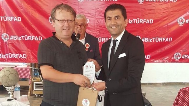 Eyüp Uysal’a Yakakent’te Anlamlı Ödül!
