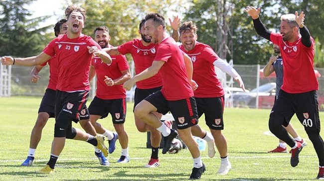 Samsunspor’da Eğlenceli Antrenman!