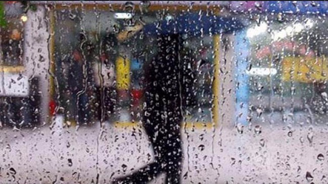 Meteoroloji Uyardı! Şemsiyesiz Sokağa Çıkmayın…