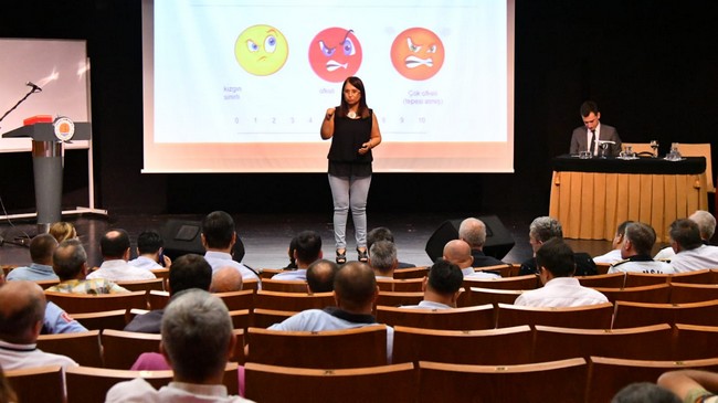 Büyükşehir Personeline 'Öfke Kontrolü' Semineri!