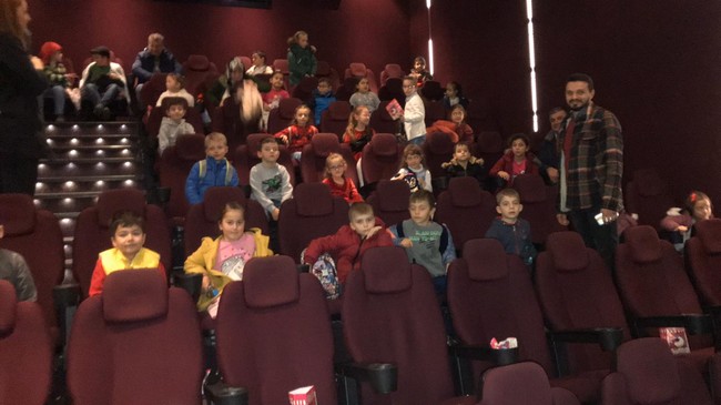 Minik Öğrencilerin Sinema Keyfi!