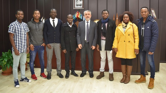 Afrikalı Öğrenciler Rektör Bilgiç İle Görüştü!