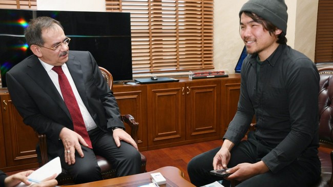 Japon Turistten Başkan Demir'e 'Kardeş Şehir' Teklifi!