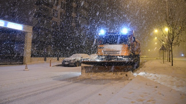Samsun Büyükşehir’den Kar Seferberliği!