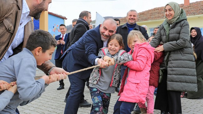Sandıkçı, ‘Sadece Ayaklarını Değil, Gönüllerini de Isıttık’!