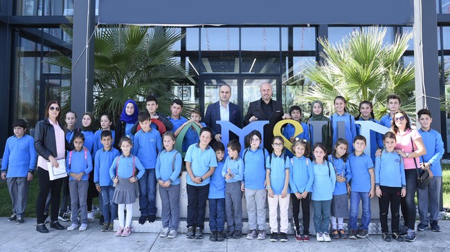 Başkan Togar’dan Öğrencilere 23 Nisan Sürprizi!