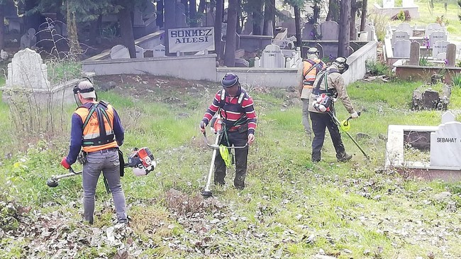 Samsun’da Mezarlıklara ‘Bayram’ Temizliği!