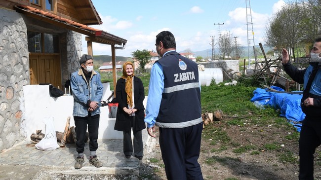 Virüsün Ayırdığı Çifti, Büyükşehir Zabıta Kavuşturdu!